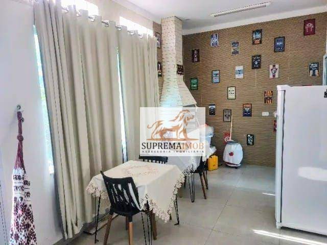 Casa de Condomínio à venda com 3 quartos, 201m² - Foto 10