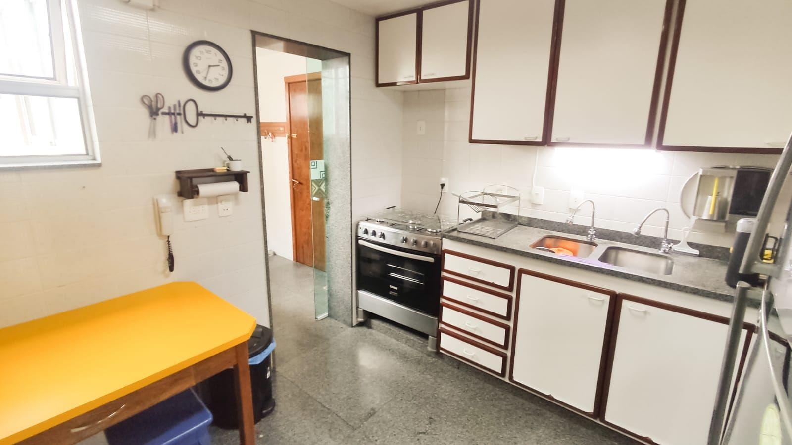 Apartamento à venda com 3 quartos, 110m² - Foto 5