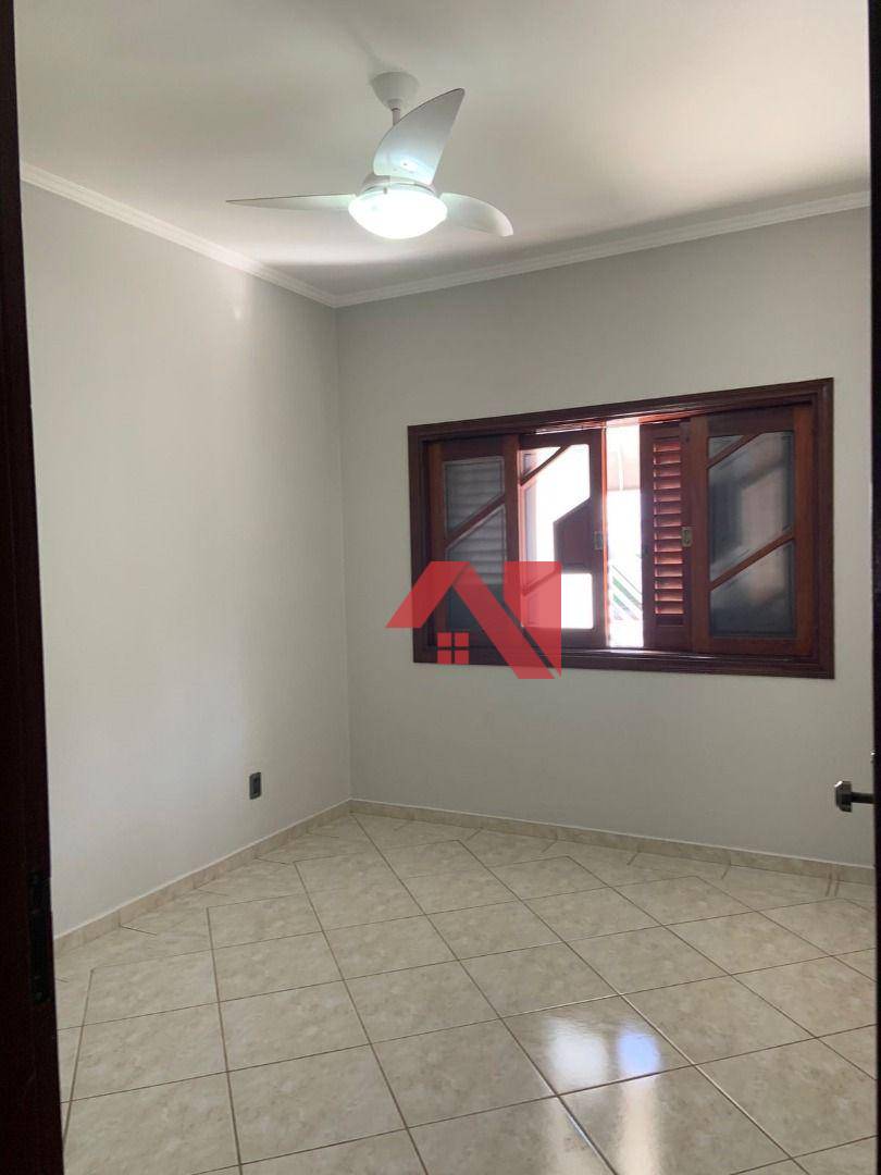 Casa à venda com 3 quartos, 196m² - Foto 26