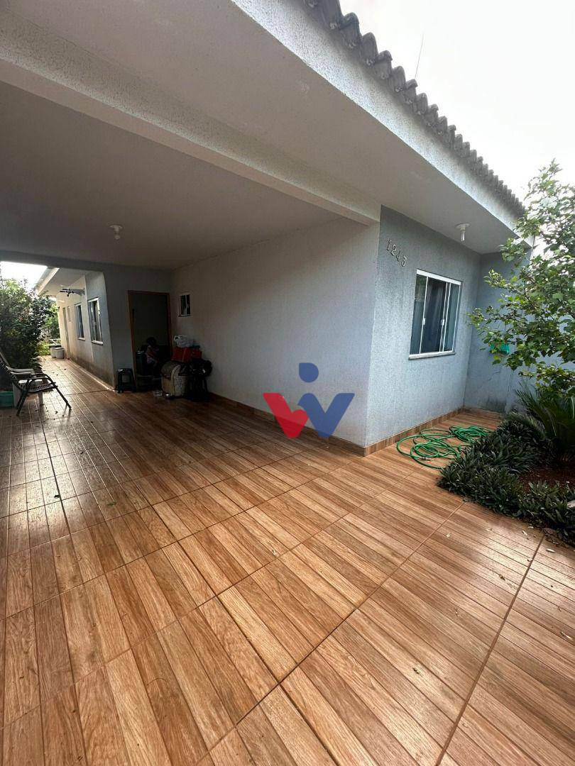 Casa à venda com 2 quartos, 81m² - Foto 2