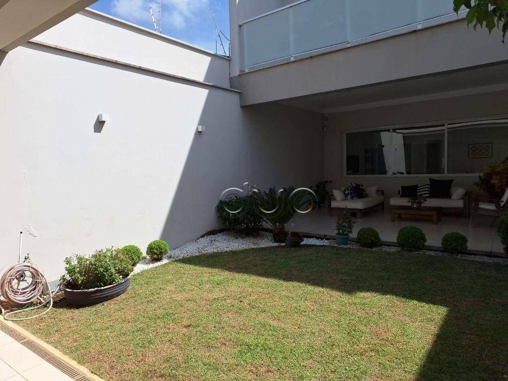 Casa à venda com 3 quartos, 340m² - Foto 44