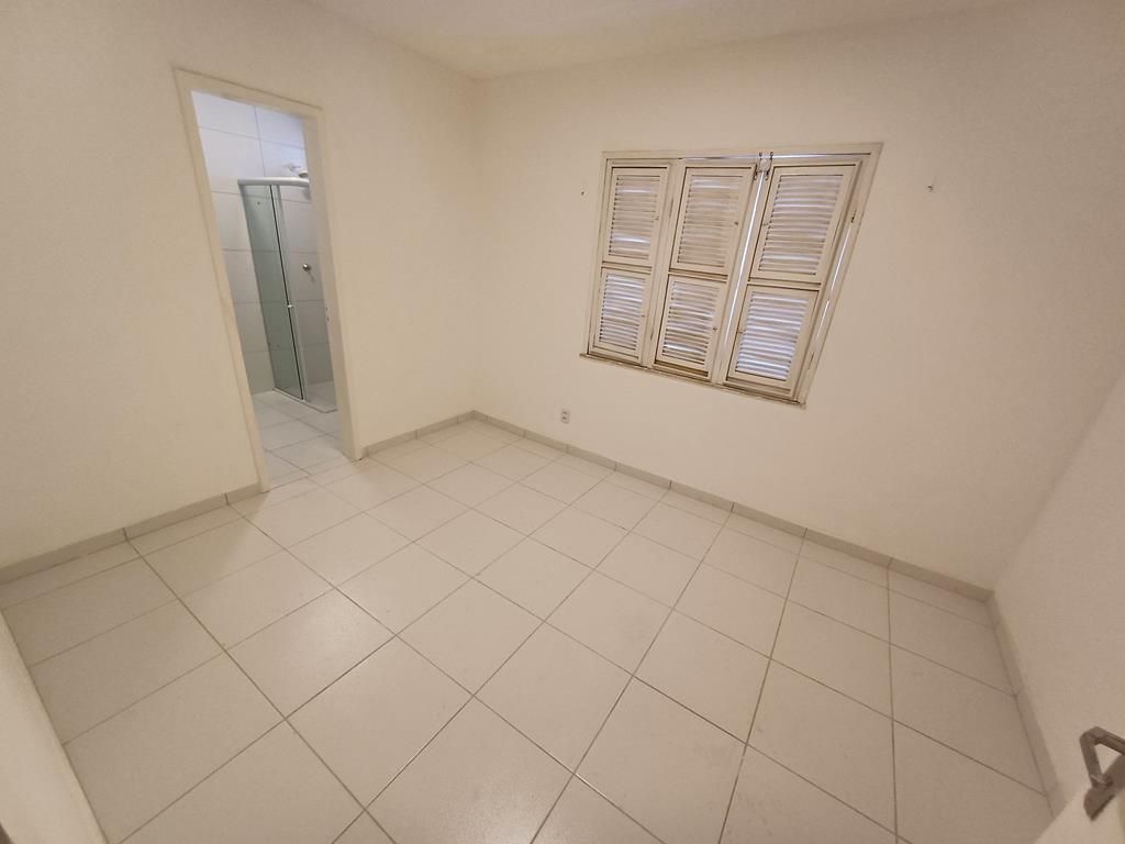 Casa para alugar com 3 quartos, 200m² - Foto 13