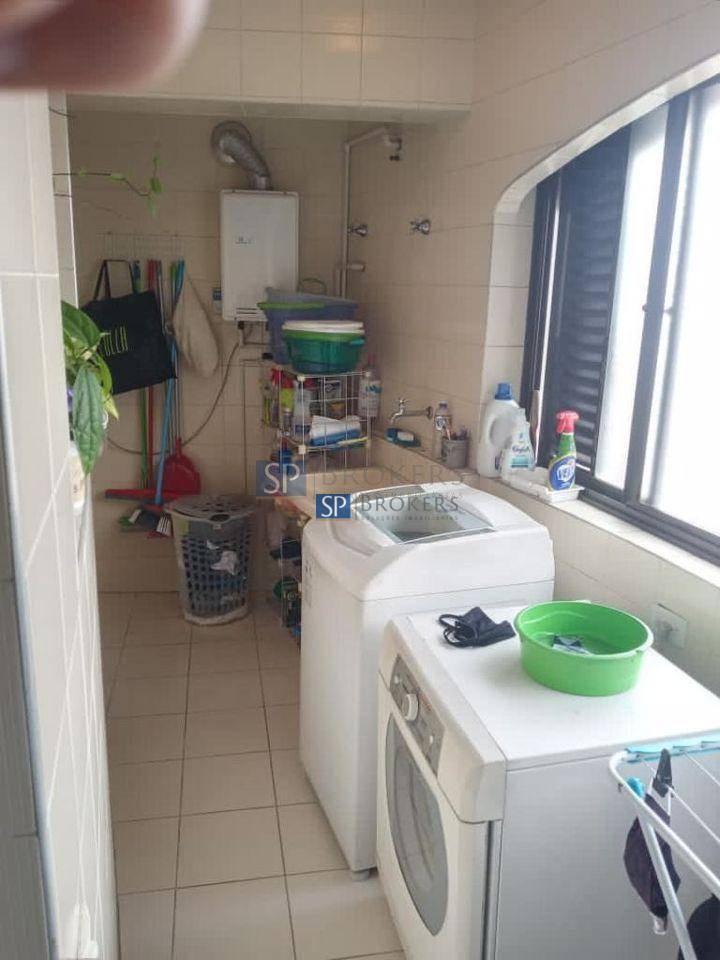 Apartamento à venda com 4 quartos, 224m² - Foto 9