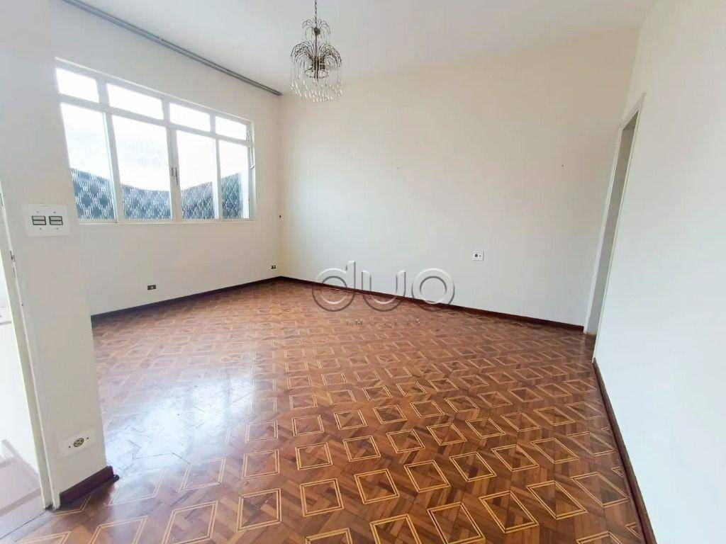 Casa à venda com 3 quartos, 232m² - Foto 4