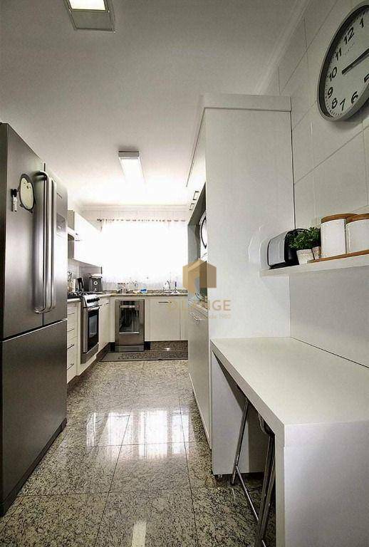 Apartamento à venda com 4 quartos, 141m² - Foto 18