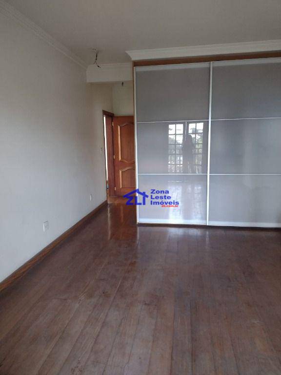 Casa à venda com 3 quartos, 750m² - Foto 4