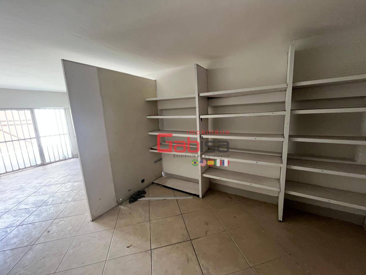 Casa para alugar com 2 quartos, 75m² - Foto 10