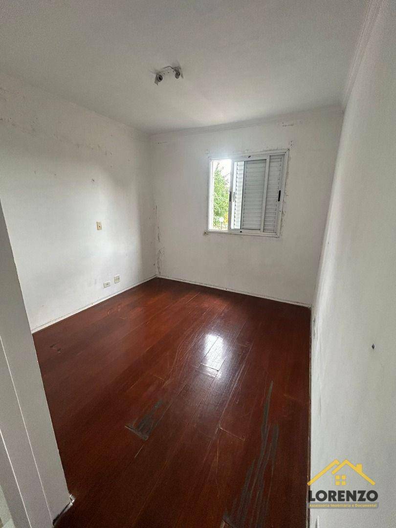 Apartamento à venda com 3 quartos, 70m² - Foto 2