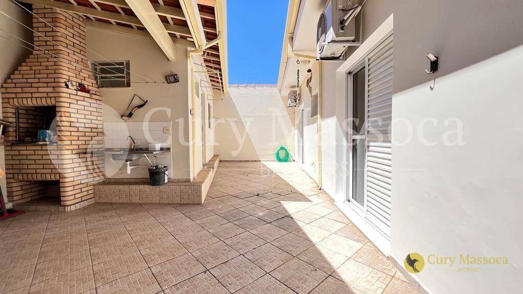 Casa à venda com 4 quartos, 208m² - Foto 13