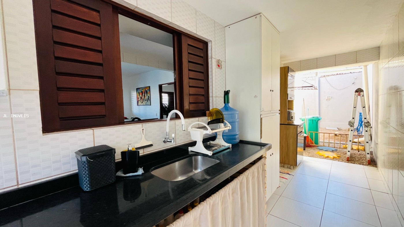 Casa à venda com 4 quartos, 450m² - Foto 16