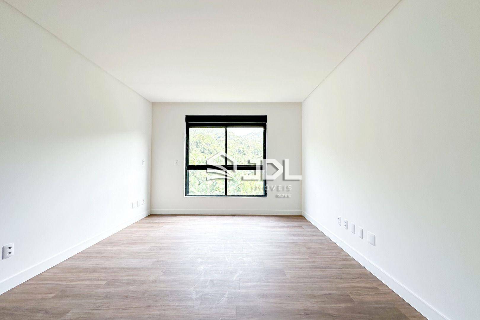 Apartamento à venda com 3 quartos, 170m² - Foto 10