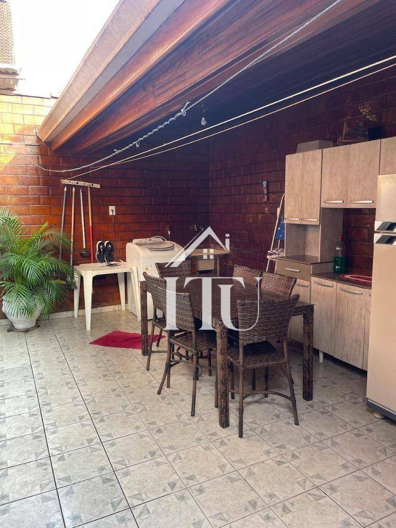 Casa à venda com 3 quartos, 102m² - Foto 2