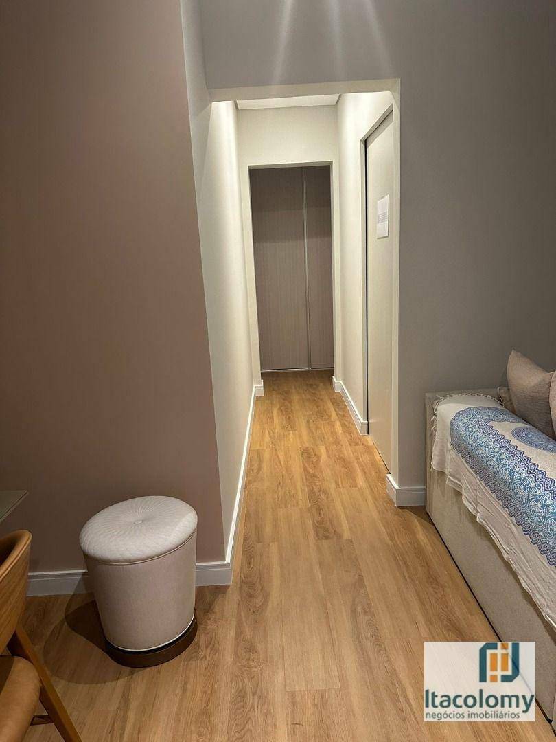 Apartamento à venda com 4 quartos, 172m² - Foto 17