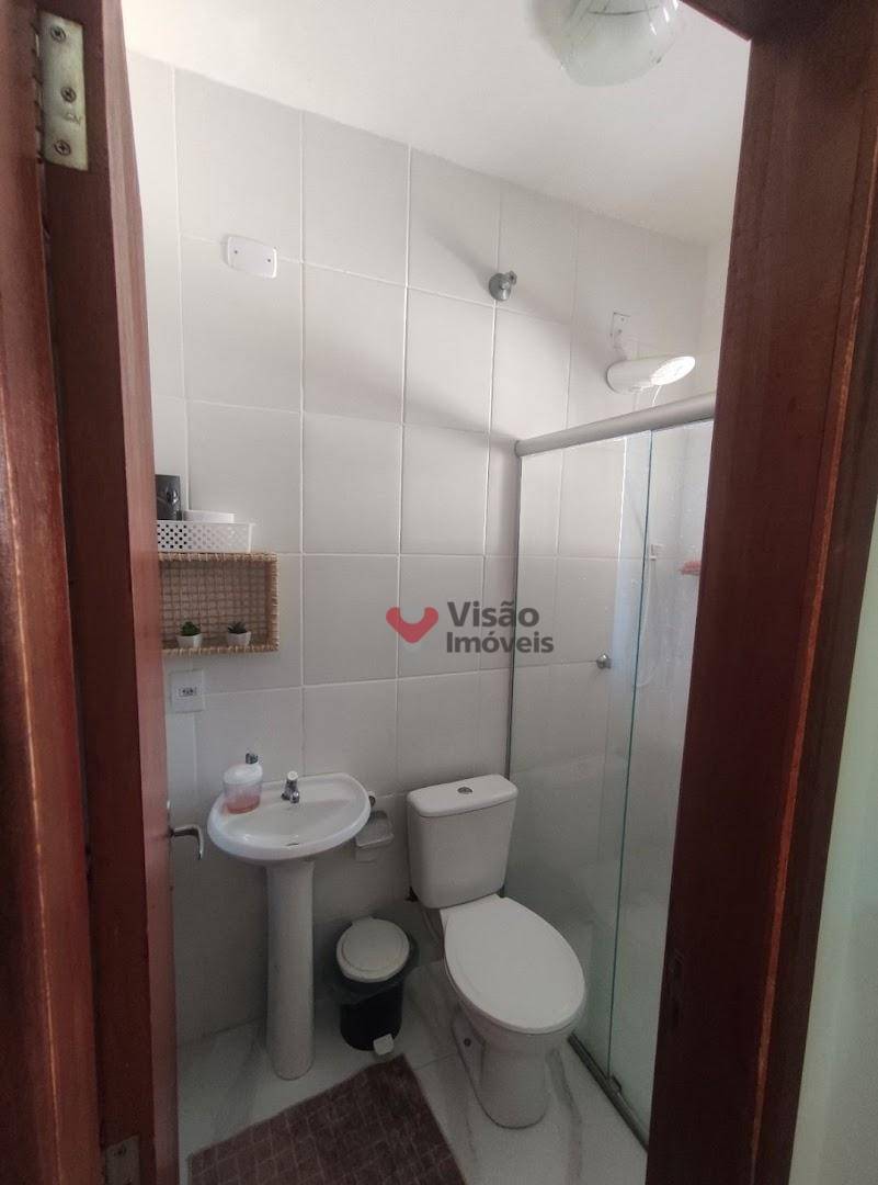 Casa à venda com 2 quartos, 83m² - Foto 11