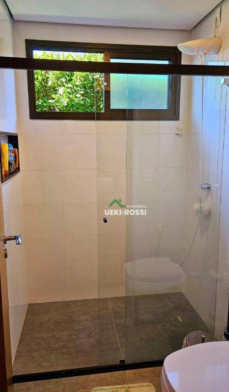 Casa de Condomínio à venda e aluguel com 4 quartos, 1500M2 - Foto 8