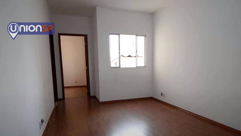 Apartamento à venda com 2 quartos, 60m² - Foto 1