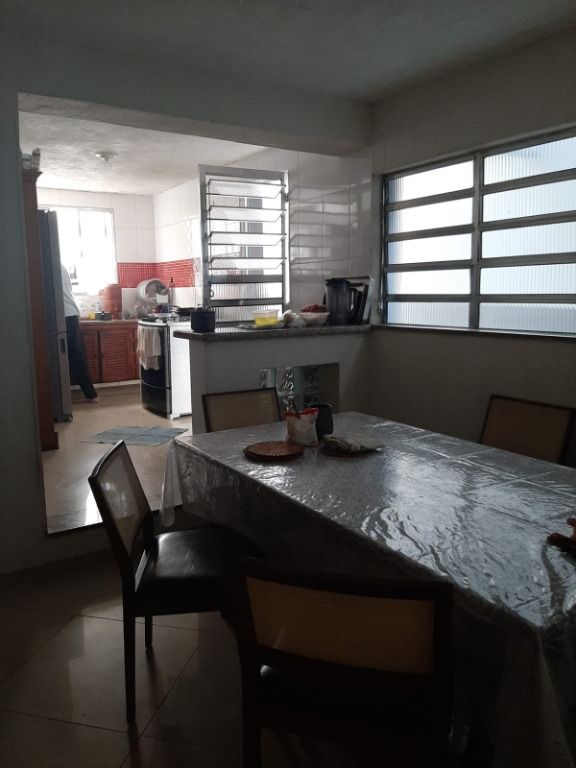 Sobrado à venda com 3 quartos, 260m² - Foto 1