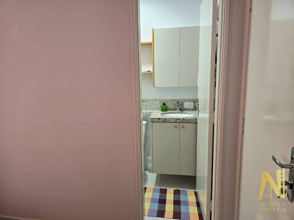 Apartamento para alugar com 3 quartos, 72m² - Foto 17