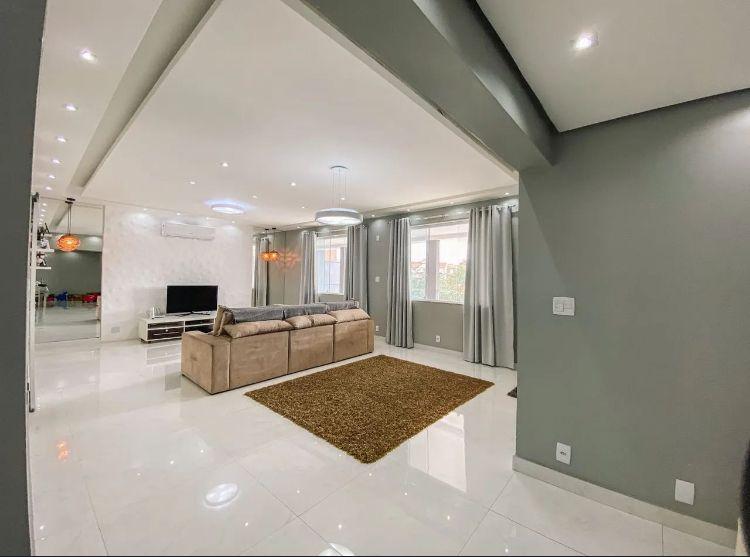 Casa de Condomínio à venda com 5 quartos, 700m² - Foto 9