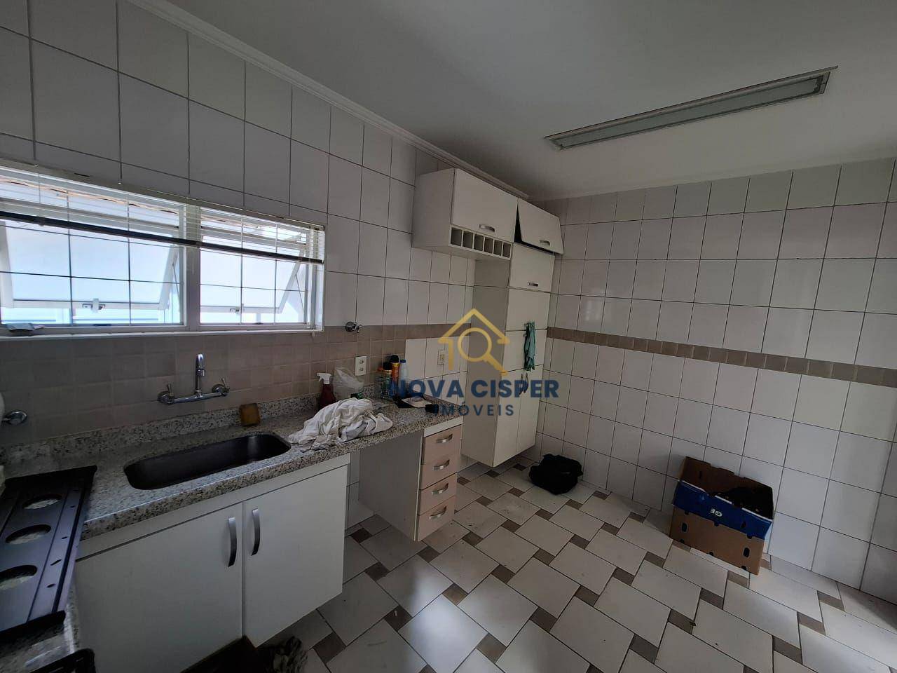 Casa para alugar com 1 quarto, 100m² - Foto 8
