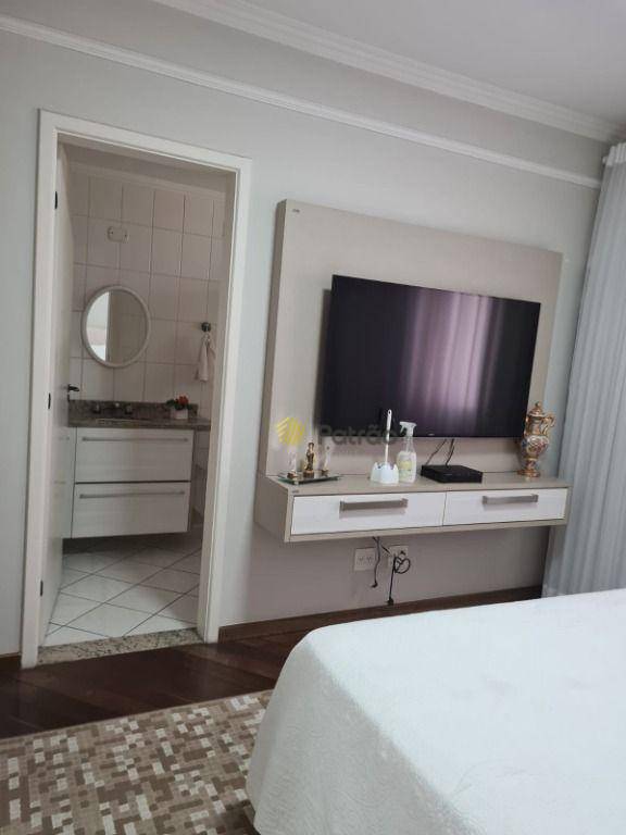 Apartamento à venda com 3 quartos, 132m² - Foto 22