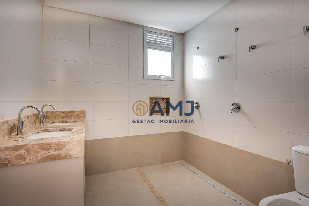 Apartamento à venda com 3 quartos, 180m² - Foto 5