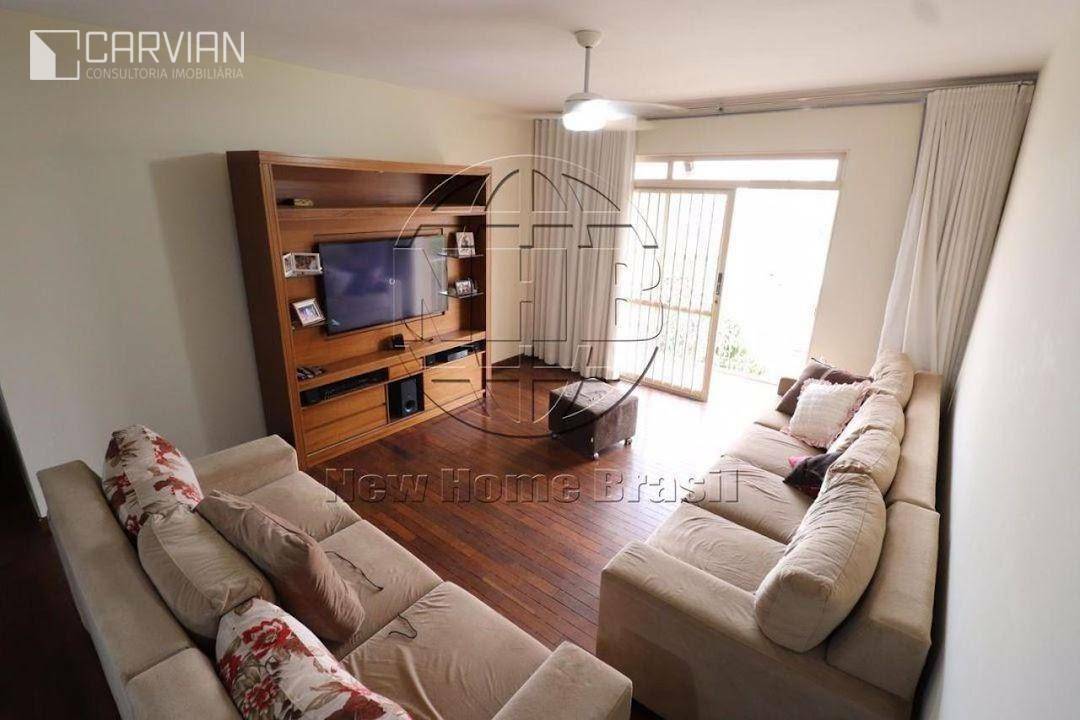 Apartamento à venda com 3 quartos, 136m² - Foto 1