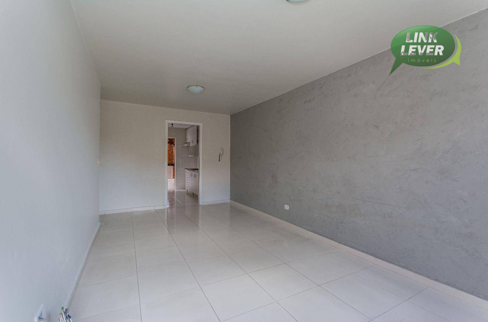 Casa de Condomínio para alugar com 3 quartos, 60m² - Foto 2