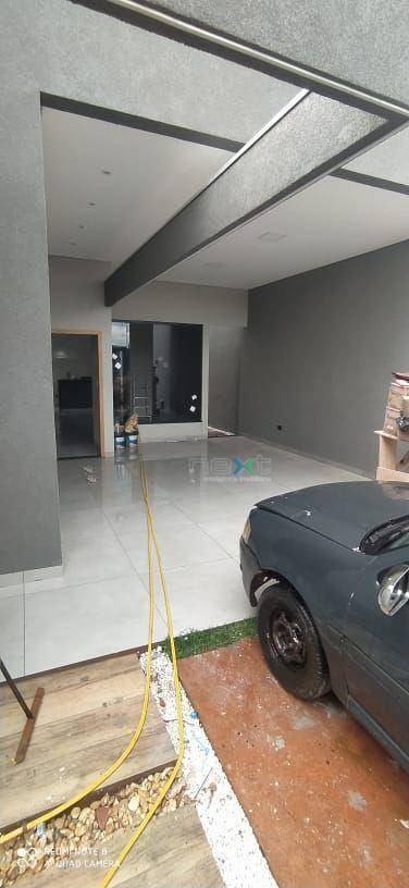 Casa à venda com 3 quartos, 137m² - Foto 2