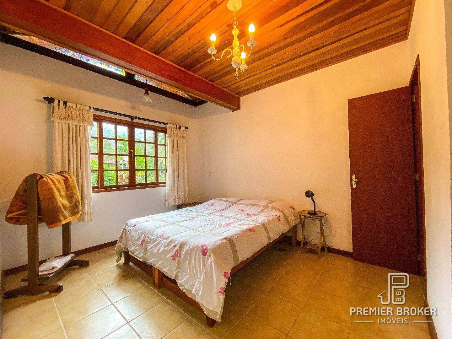 Casa de Condomínio à venda com 3 quartos, 100m² - Foto 17