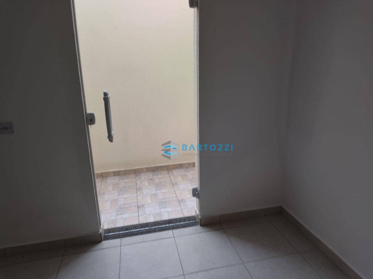 Apartamento à venda com 1 quarto, 30m² - Foto 21