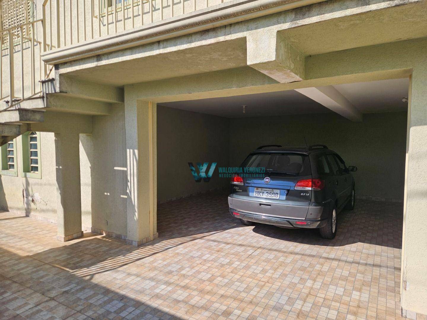 Casa à venda com 3 quartos, 248m² - Foto 4