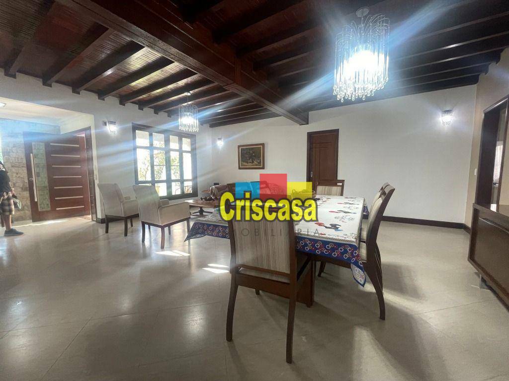 Casa à venda com 4 quartos, 340m² - Foto 11