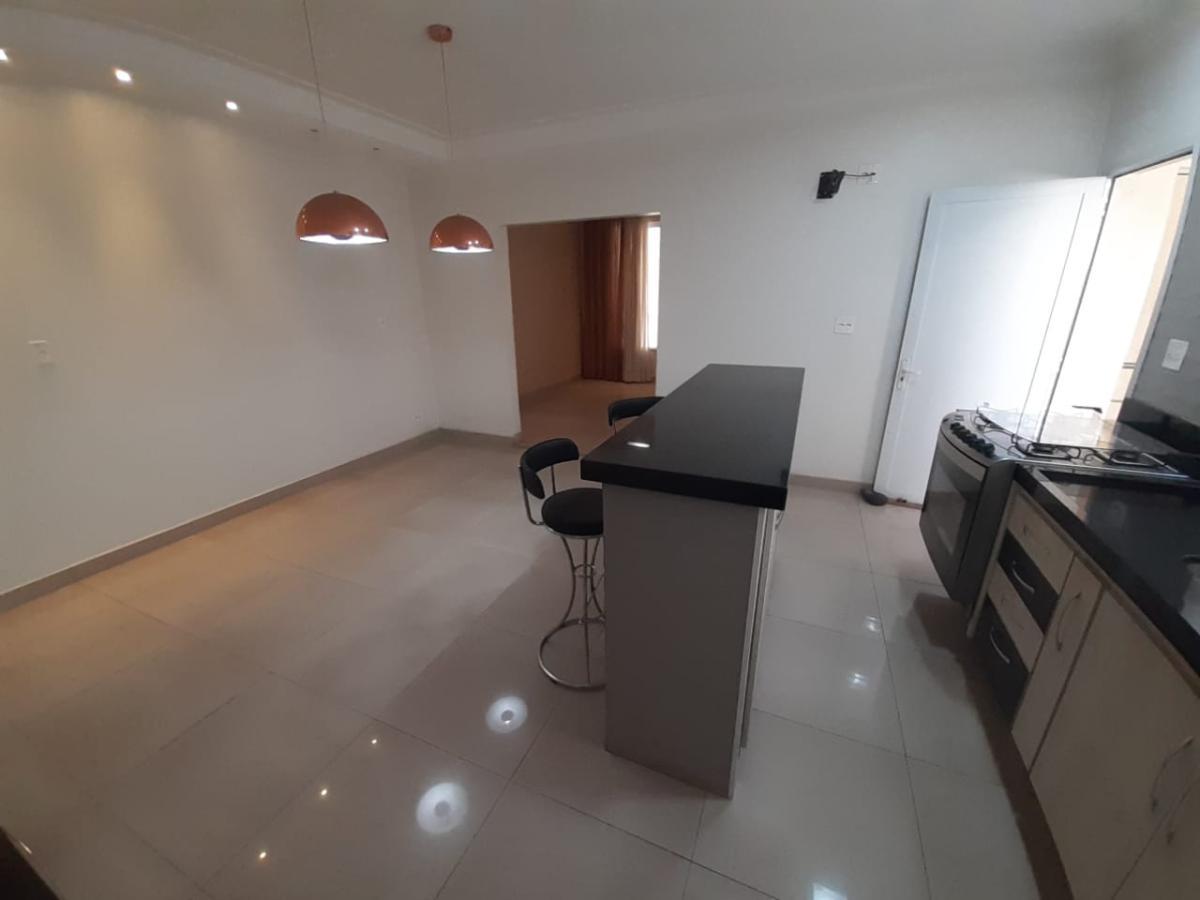 Casa à venda com 3 quartos, 336m² - Foto 12