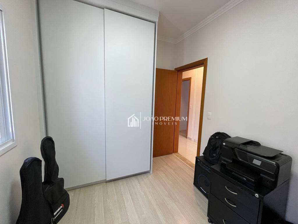 Sobrado à venda com 4 quartos, 243m² - Foto 22