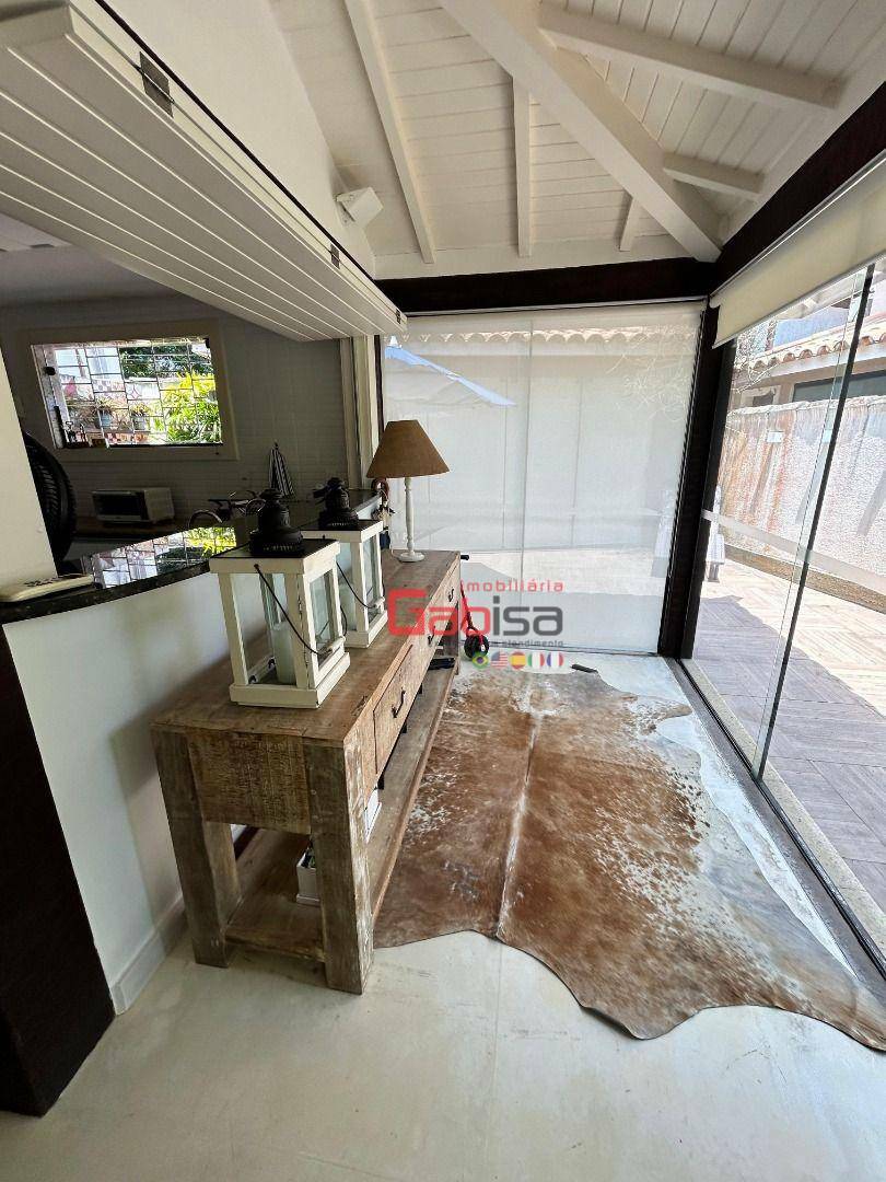 Casa de Condomínio à venda com 4 quartos, 220m² - Foto 33