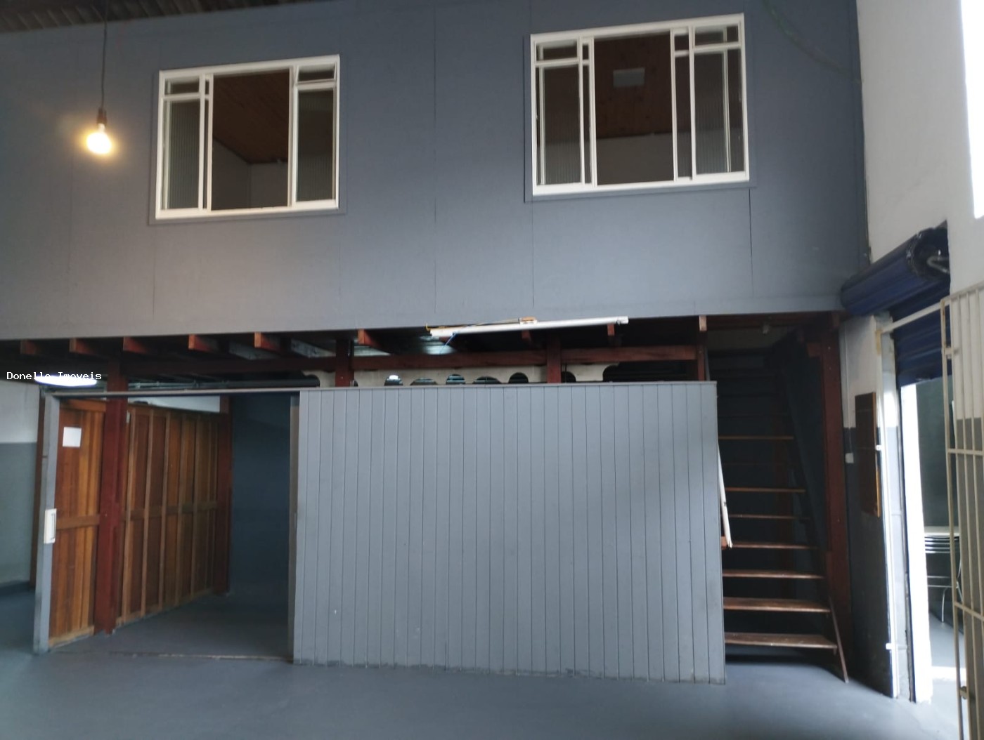 Depósito-Galpão-Armazém para alugar, 330m² - Foto 2