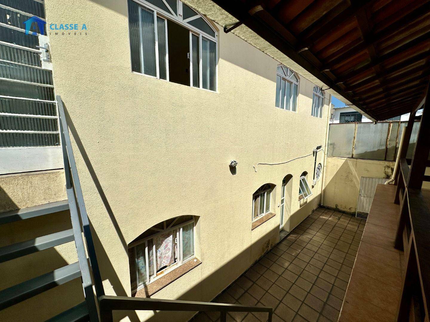 Casa à venda com 3 quartos, 234m² - Foto 29