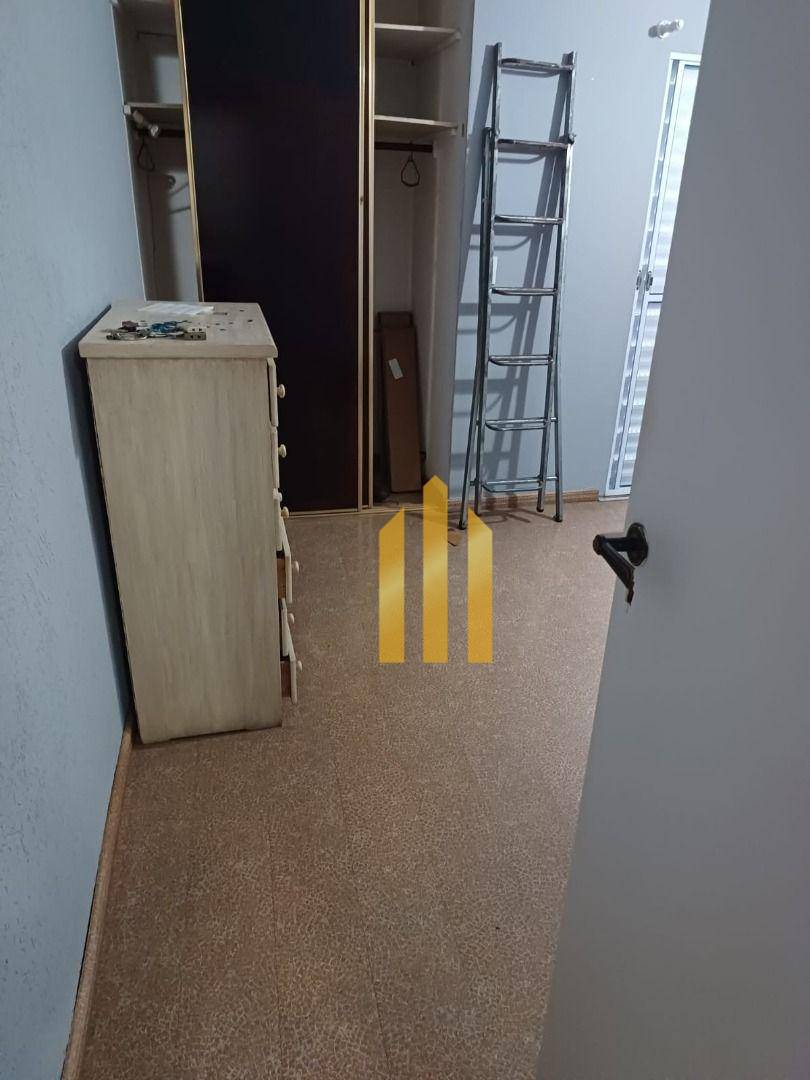 Sobrado à venda com 4 quartos, 250m² - Foto 10