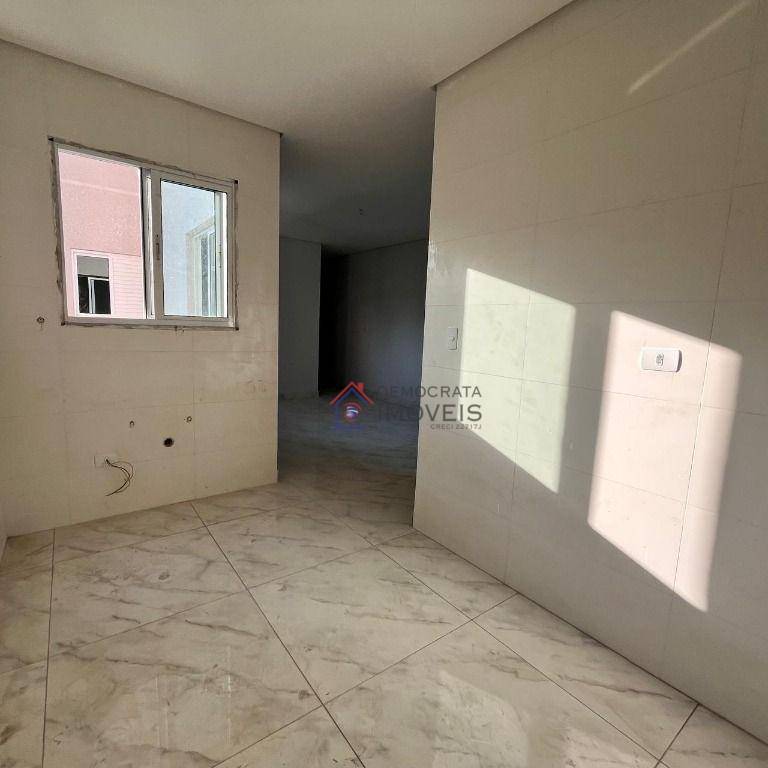 Apartamento à venda com 2 quartos, 58m² - Foto 4