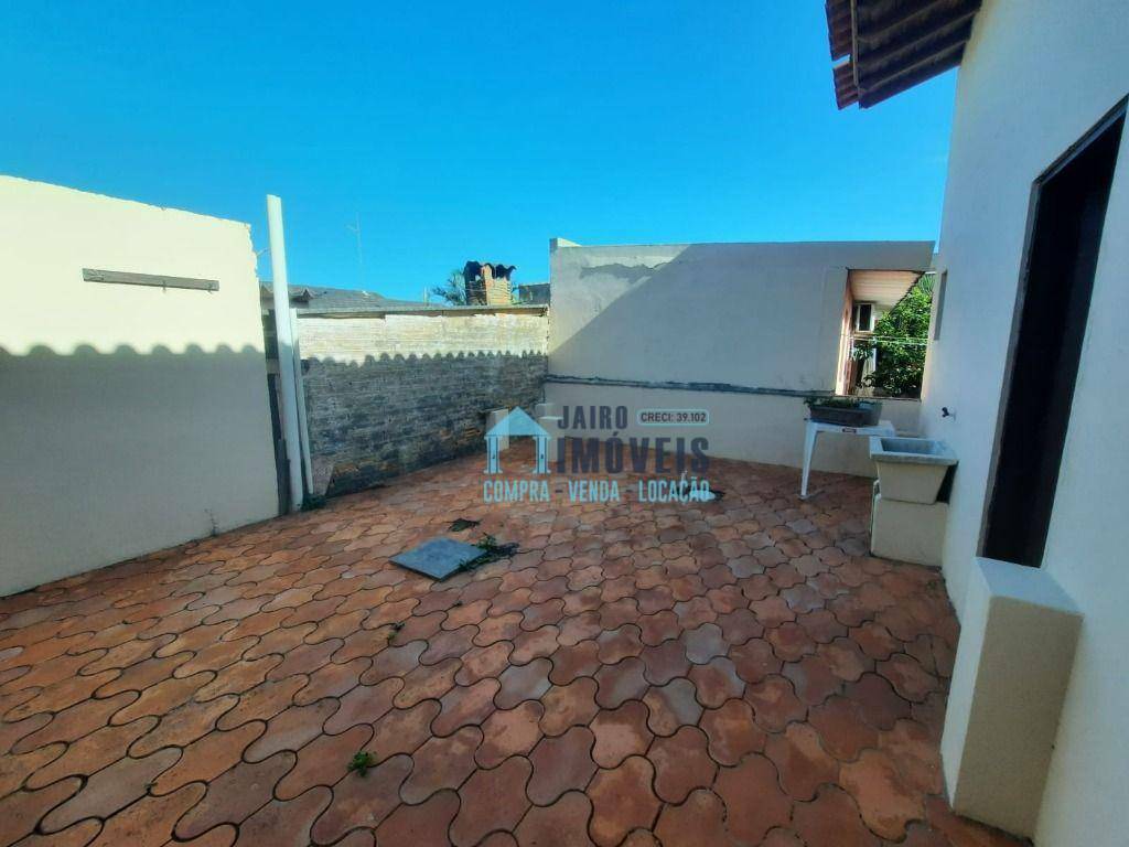 Casa à venda com 2 quartos, 150m² - Foto 20