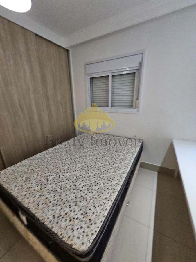 Apartamento à venda com 3 quartos, 77m² - Foto 4