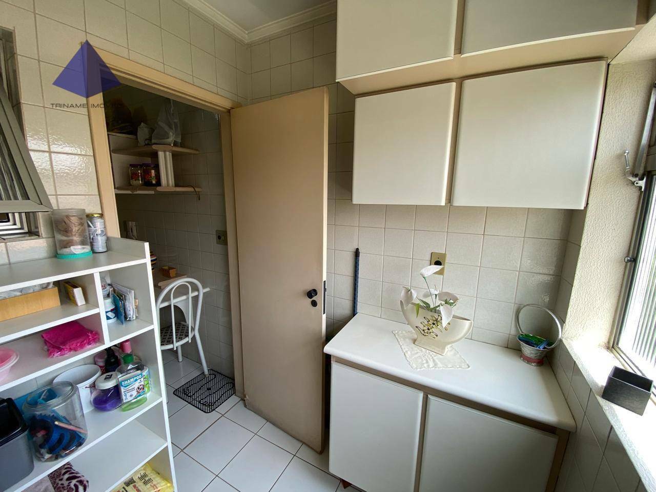 Apartamento à venda com 2 quartos, 65m² - Foto 9