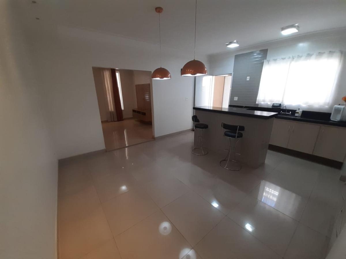 Casa à venda com 3 quartos, 336m² - Foto 9