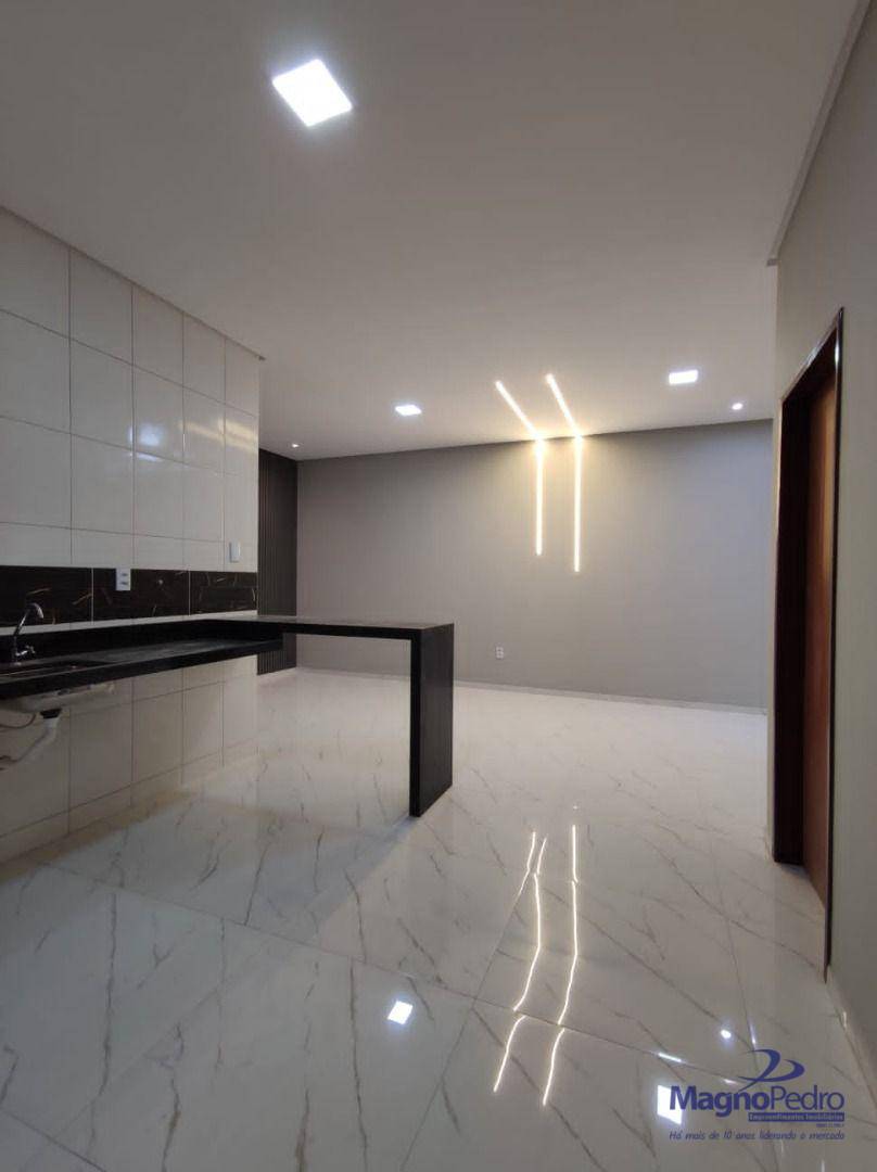 Casa à venda com 3 quartos, 93m² - Foto 5