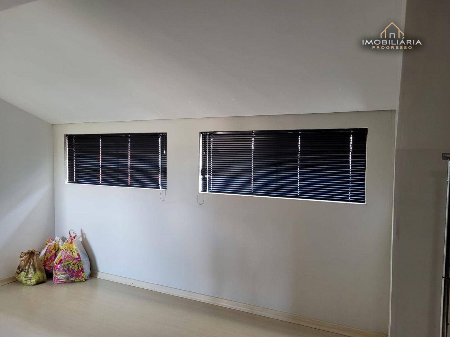 Sobrado à venda com 3 quartos, 330m² - Foto 19