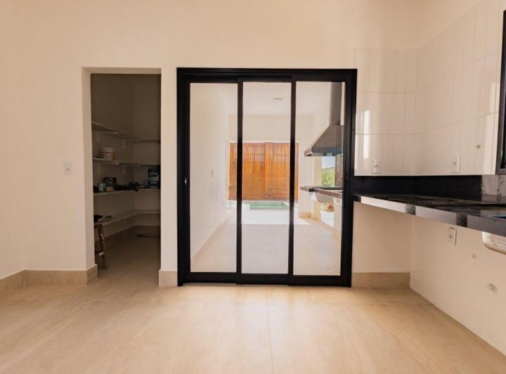 Casa de Condomínio à venda com 3 quartos, 300m² - Foto 7