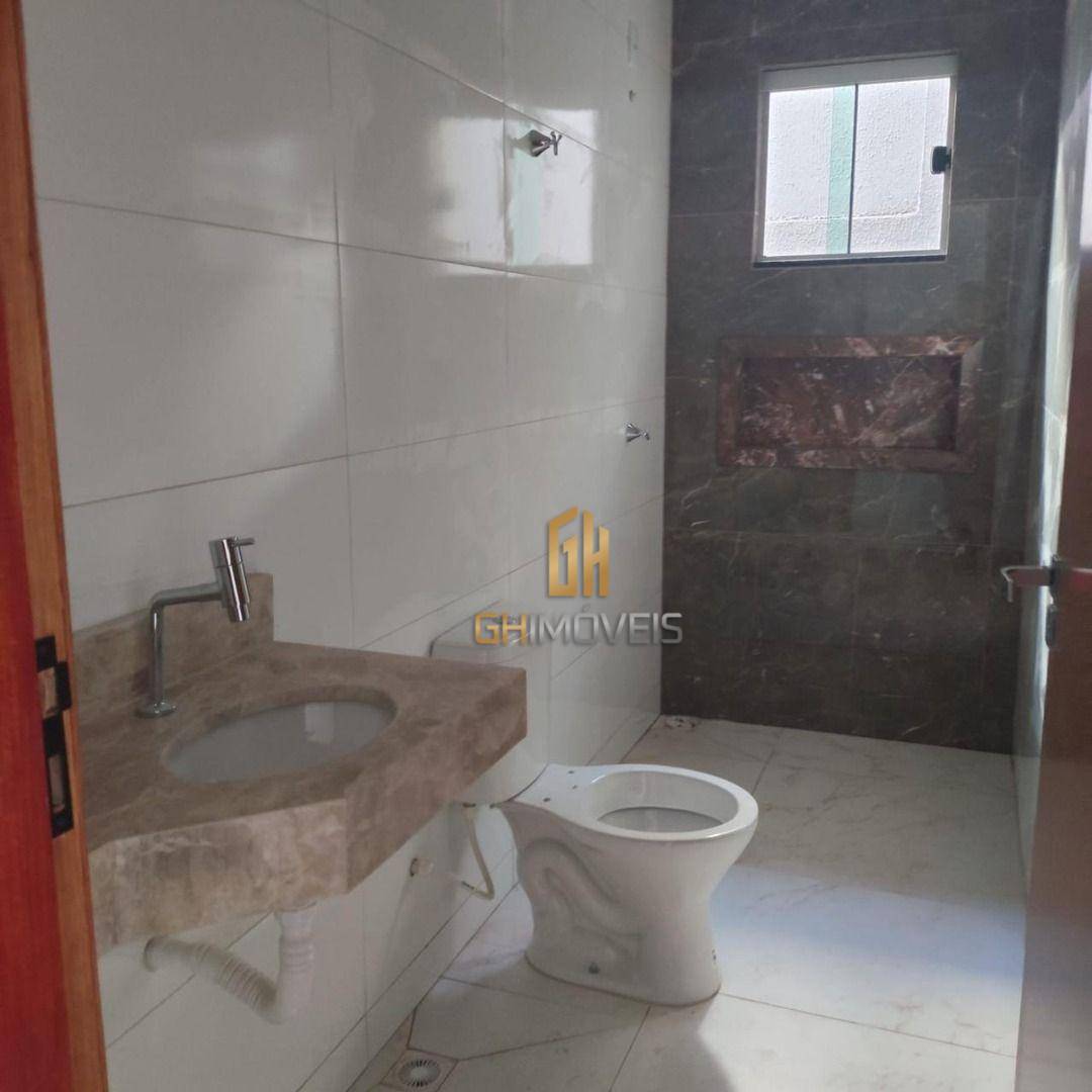 Casa à venda com 2 quartos, 100m² - Foto 5