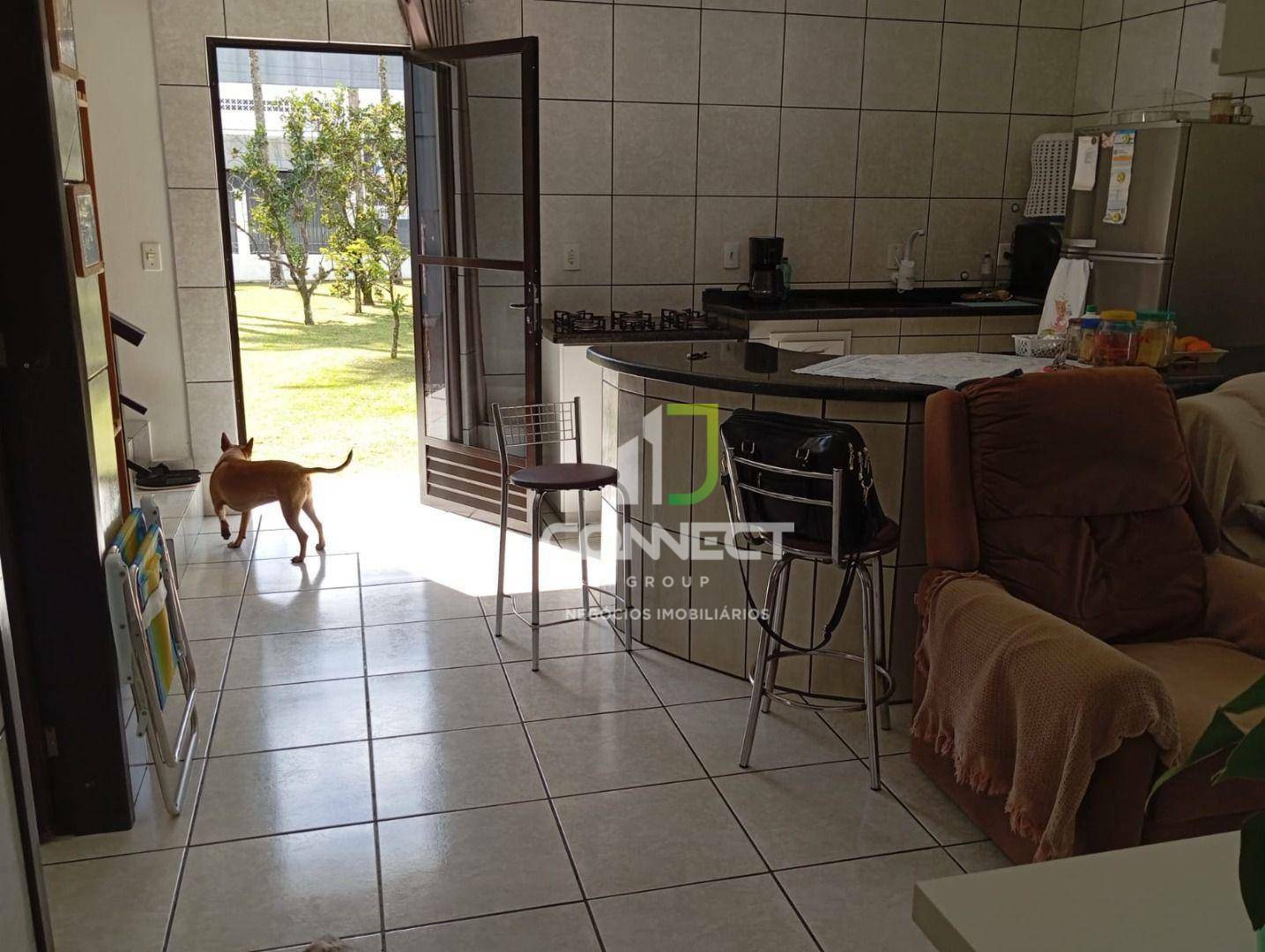 Casa à venda com 4 quartos, 240m² - Foto 25