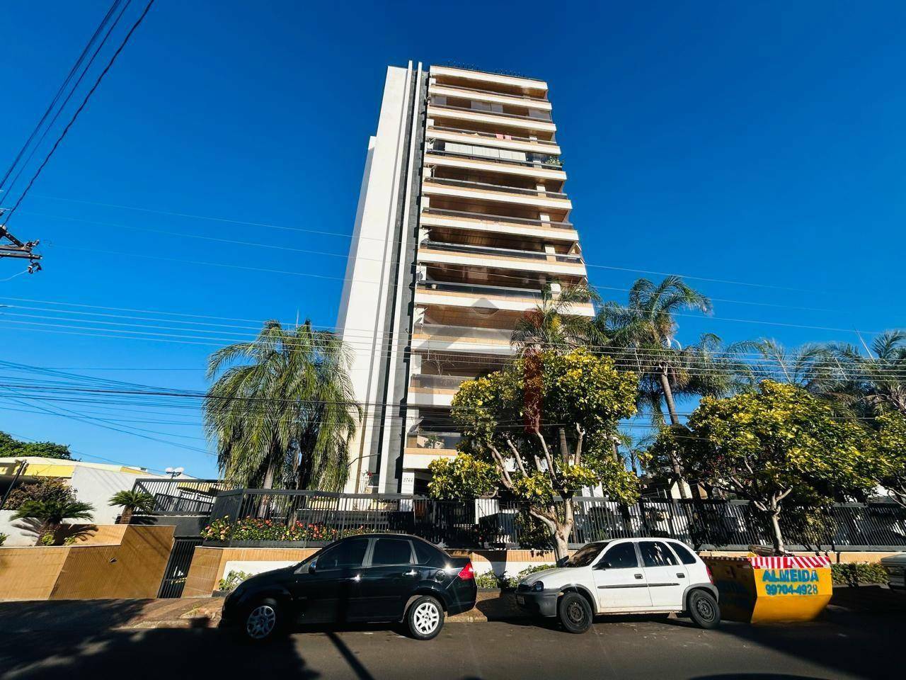 Apartamento à venda e aluguel com 3 quartos, 419m² - Foto 1